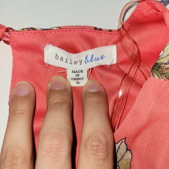 Bailey Blue pink floral print wrap v neck romper with bow keyhole back - Picture 5 of 14